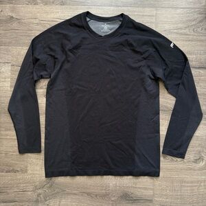 Fabletics Black The Training Day Long Sleeve Workout Shirt size Large Men